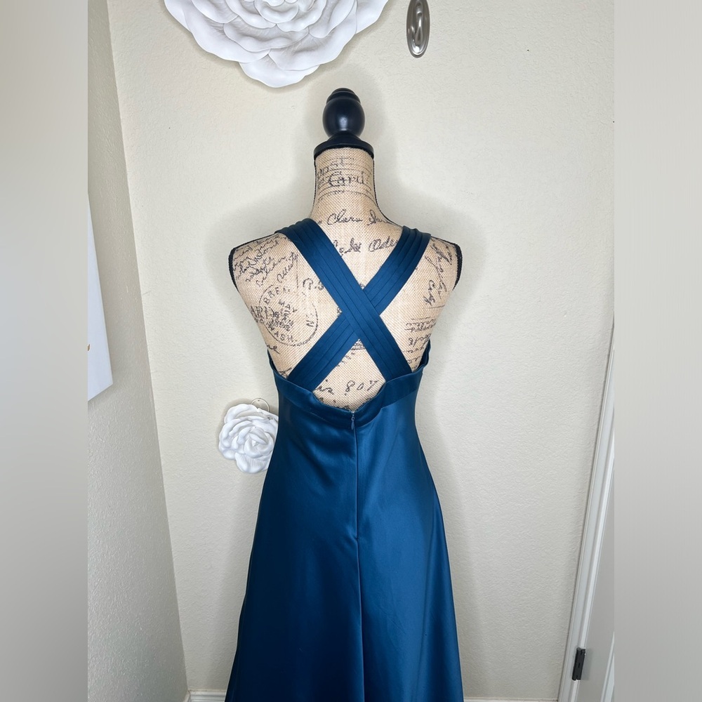 Calvin Klein Dark Ocean Blue/Green Satin Halter Formal Gown with Train Sz 10 - Picture 9 of 13